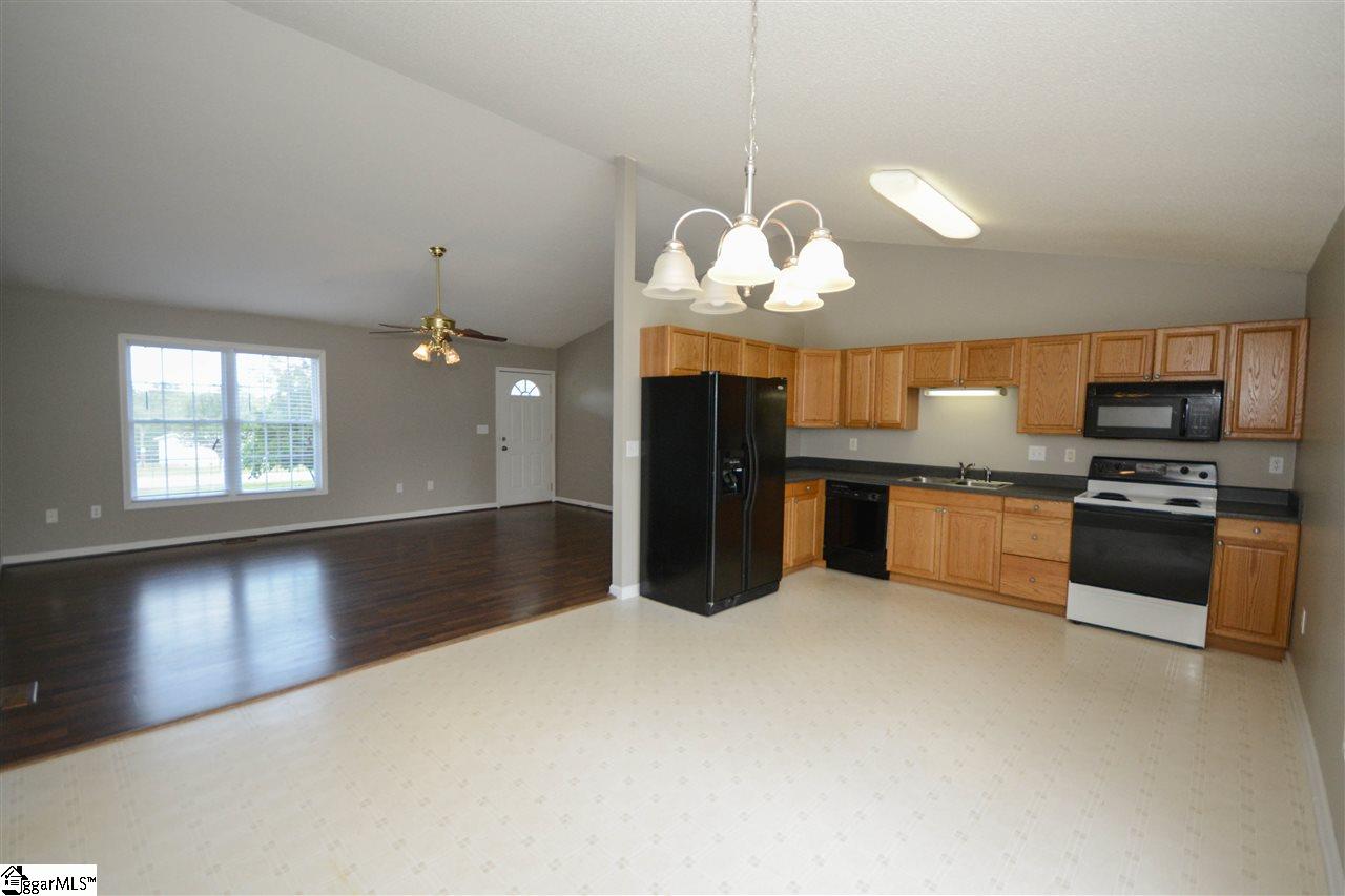 494 State Rd S-42-622 Greer, SC 29651 - Photo 6 of 23