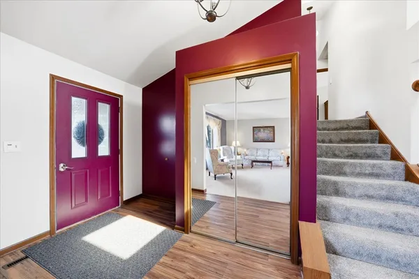 $410,000 | 916 West Joliet Highway, New Lenox, IL 60451