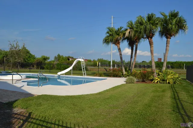 $465,000 | 304 Gemini Street, Larose, LA 70373