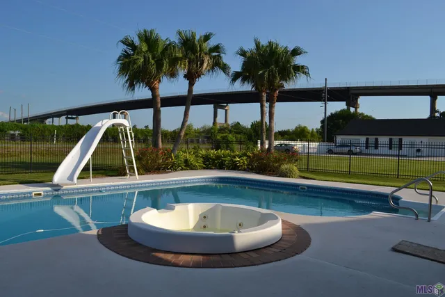 $465,000 | 304 Gemini Street, Larose, LA 70373