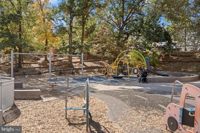 $1,399,000 | 2227 12th Court North, Arlington, VA 22201