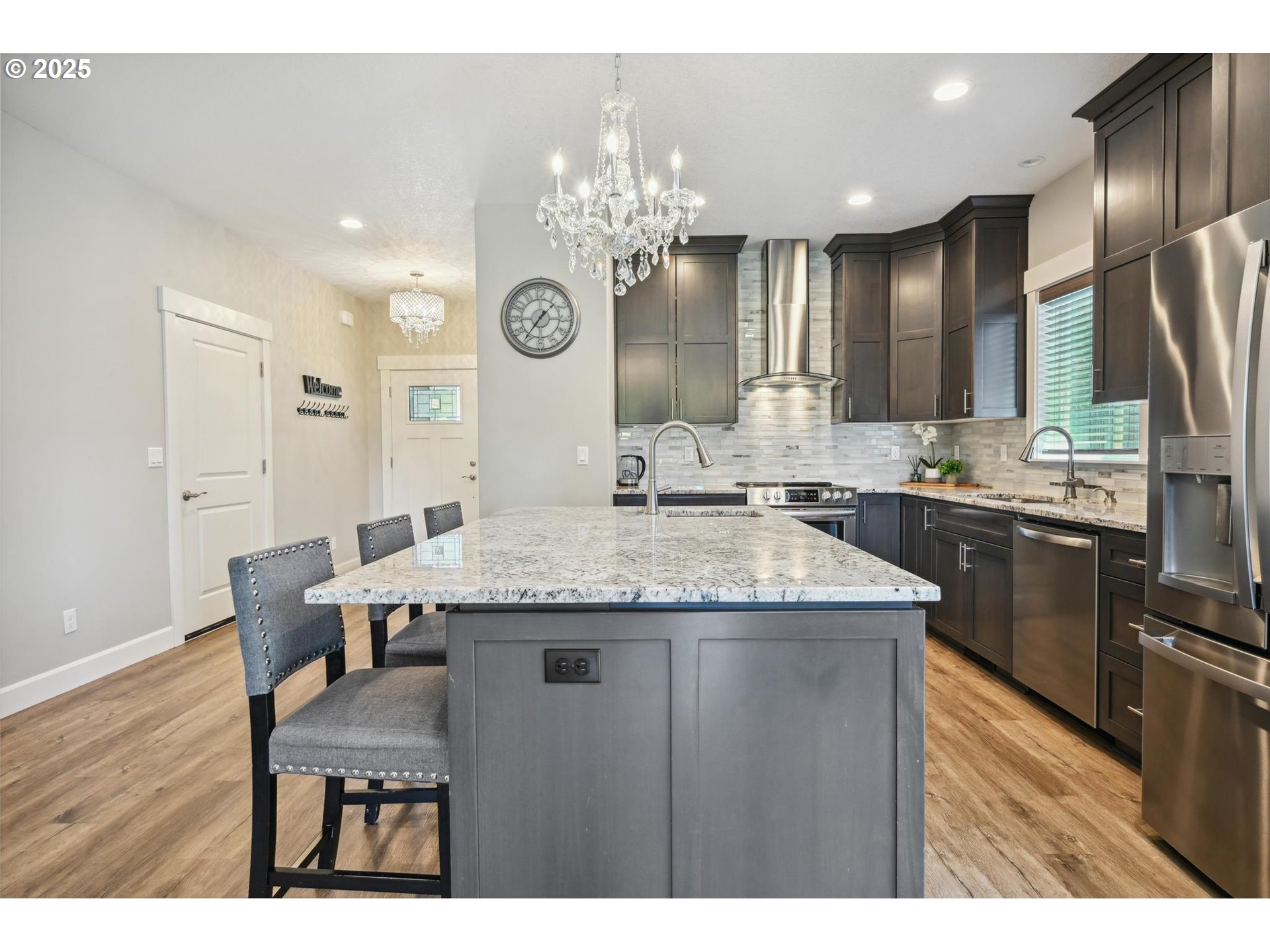 655 Schemmel Lane Silverton, OR 97381 - Photo 12 of 48