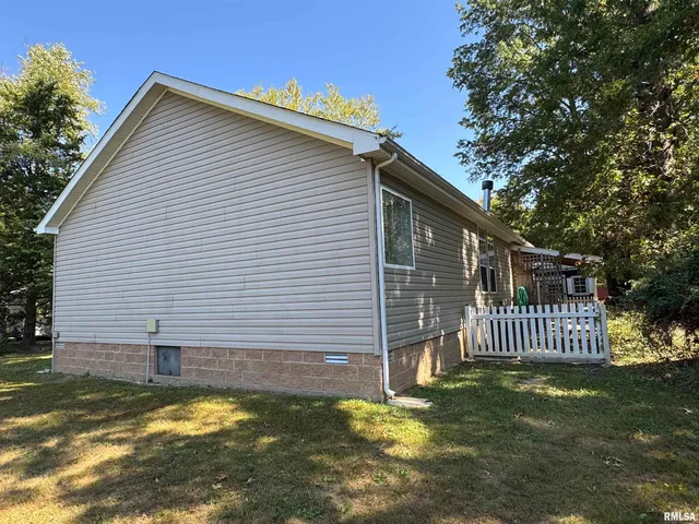 2517 North 14th Street, Herrin, IL 62948