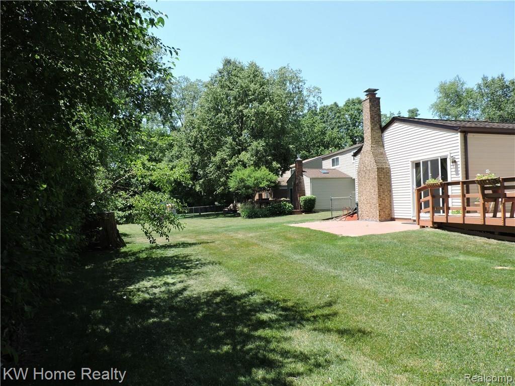 33685 Bostwick Place Farmington Hills, MI 48335 - Photo 28 of 29