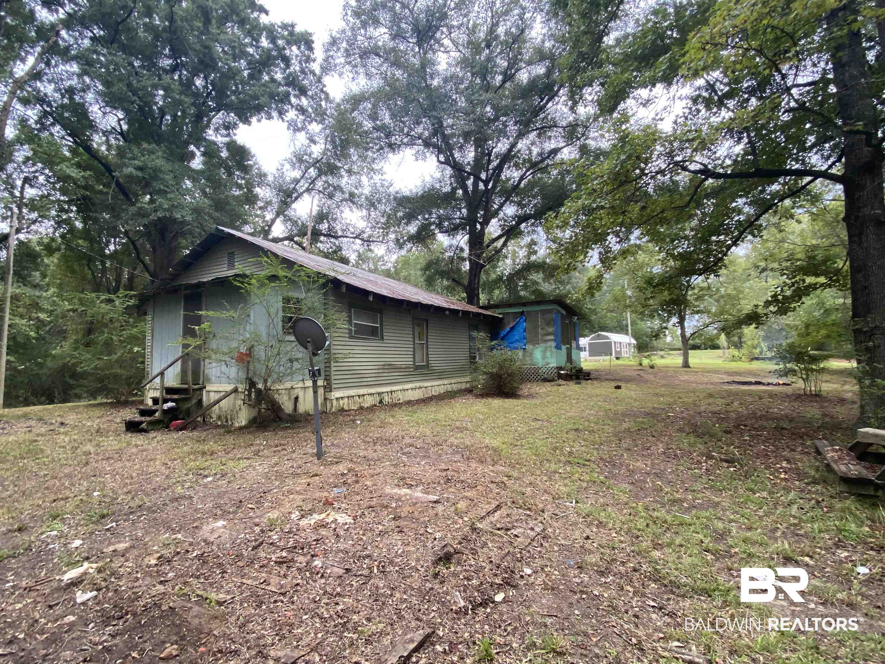 96 Russell Lane Brewton, AL 36426 - Photo 2 of 6