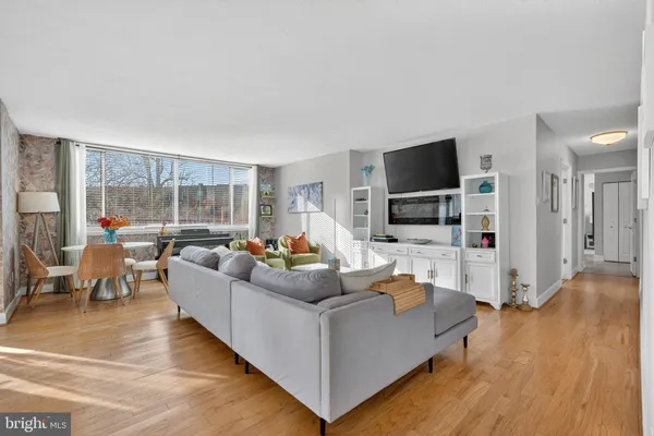 $479,900 | 1220 Blair Mill Road, Unit 205, Silver Spring, MD 20910