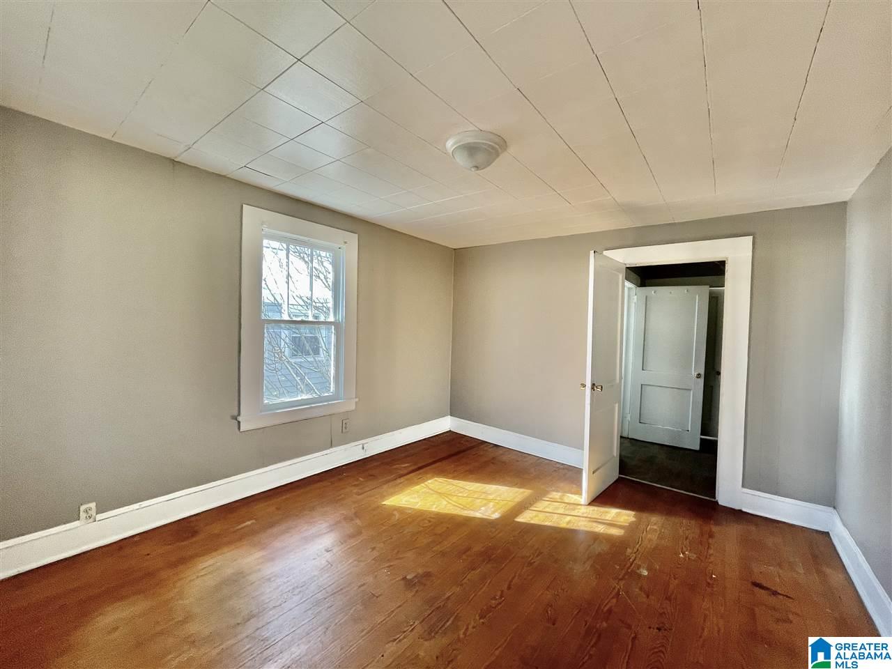 413 Grady Street Gadsden, AL 35904 - Photo 4 of 11