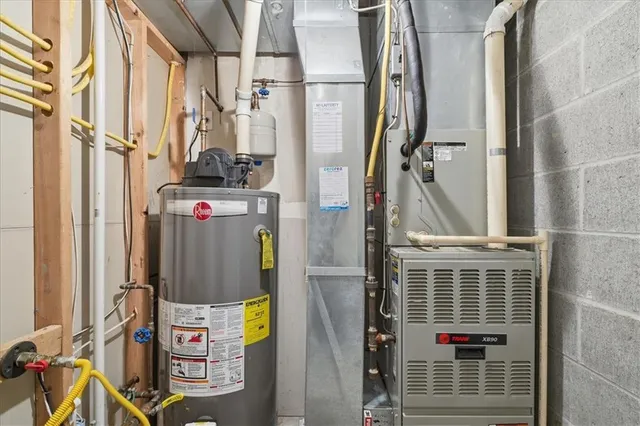 a view of walk in closet