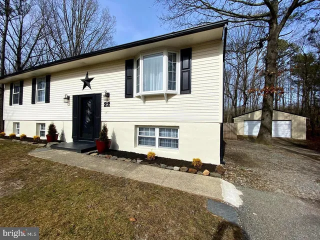 $449,900 | 22 Debras Lane, Sicklerville, NJ 08081
