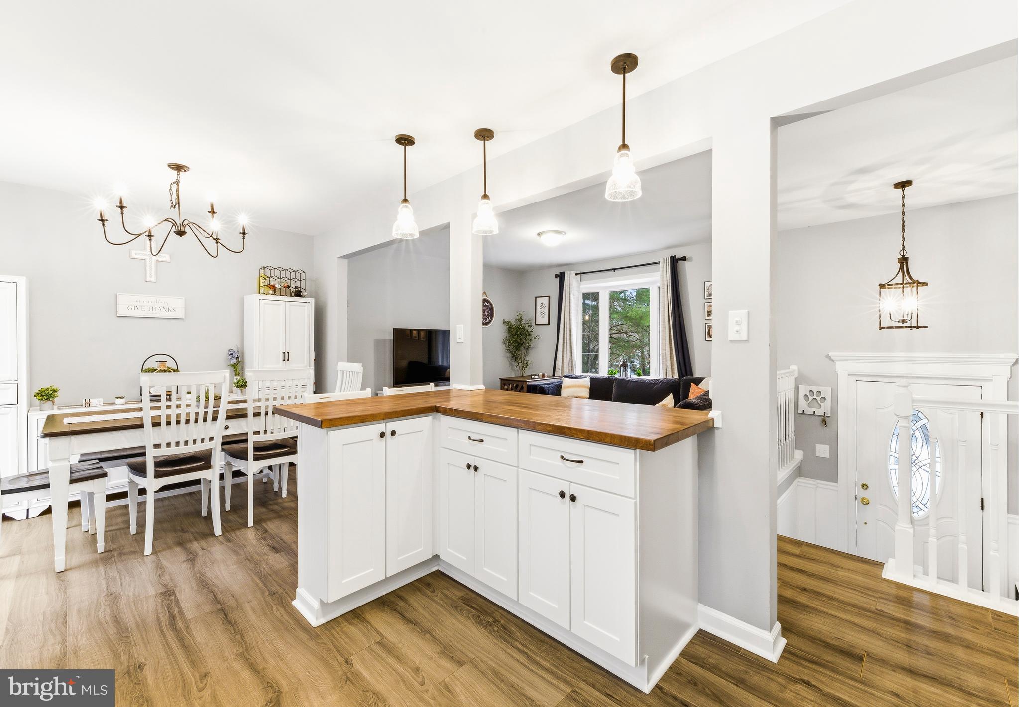 22 Debras Lane Sicklerville, NJ 08081 - Photo 9 of 22