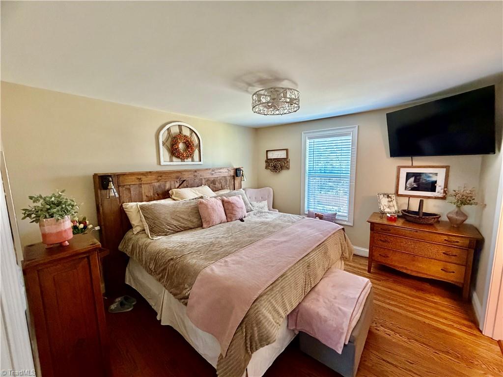 1126 Briggstown Road Lexington, NC 27292 - Photo 24 of 42 Primary Bedroom