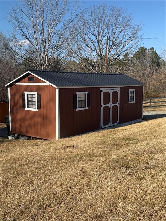 1126 Briggstown Road Lexington, NC 27292 - Photo 38 of 42 Storage Building