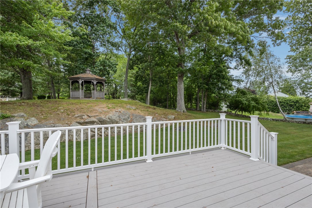 157 Tara Lane Woonsocket, RI 02895 - Photo 29 of 33