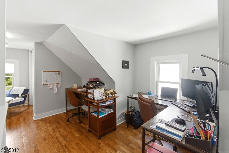 147 High Street Montclair, NJ 07042 - Photo 19 of 25