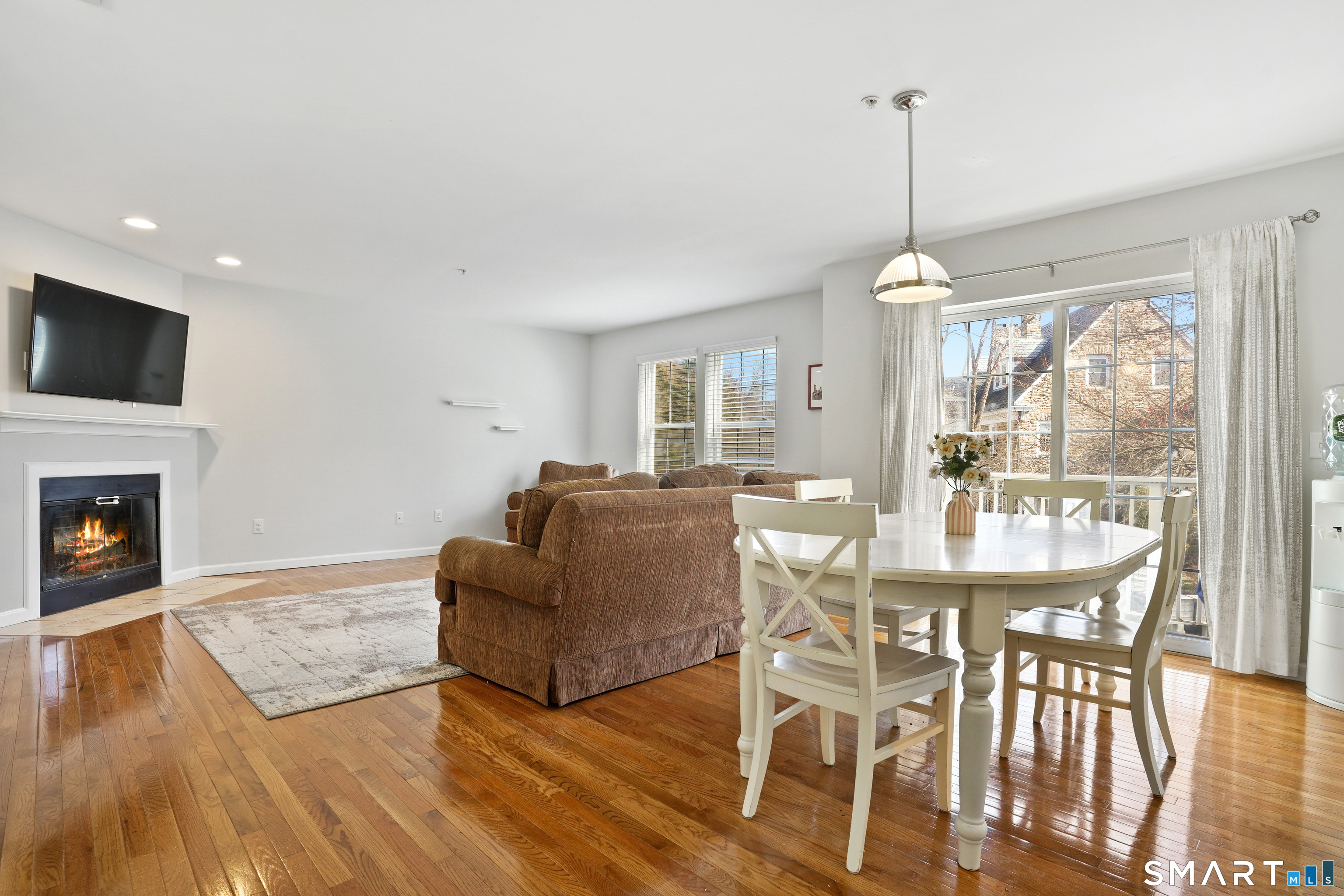 629 Danbury Road, Unit 43 Ridgefield, CT 06877 - Photo 13 of 28