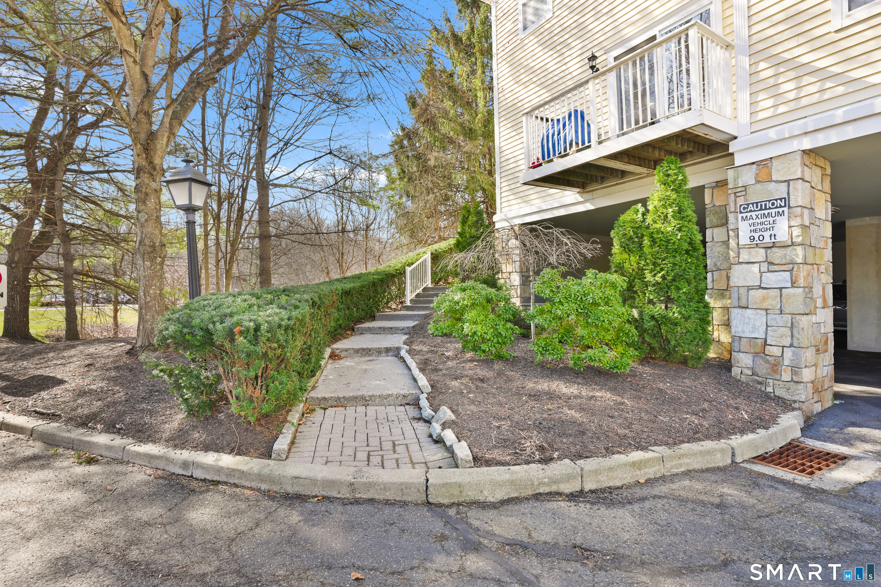 629 Danbury Road, Unit 43 Ridgefield, CT 06877 - Photo 2 of 28