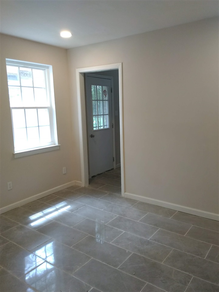1455 Eloise Road Memphis, TN 38106 - Photo 3 of 16