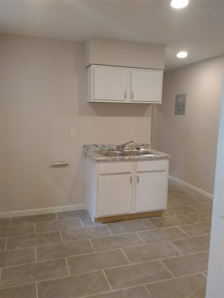 1455 Eloise Road Memphis, TN 38106 - Photo 4 of 16