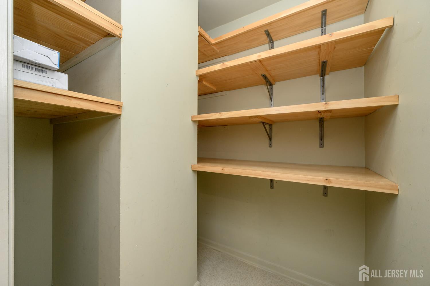 1907 Stech Drive Bridgewater, NJ 08807 - Photo 18 of 55