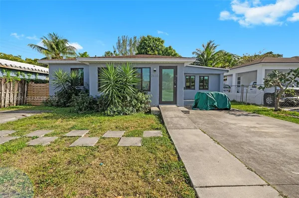 $500,000 | 2410 Jackson Street, Hollywood, FL 33020