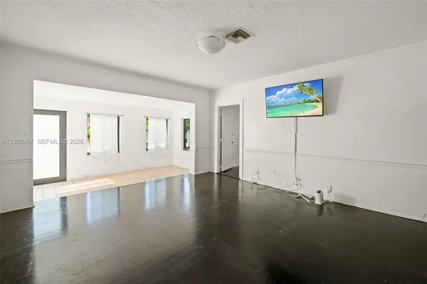 $500,000 | 2410 Jackson Street, Hollywood, FL 33020