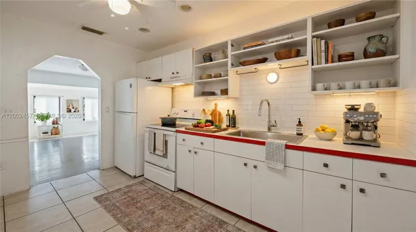 $500,000 | 2410 Jackson Street, Hollywood, FL 33020
