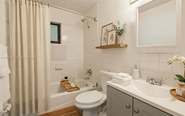 $500,000 | 2410 Jackson Street, Hollywood, FL 33020