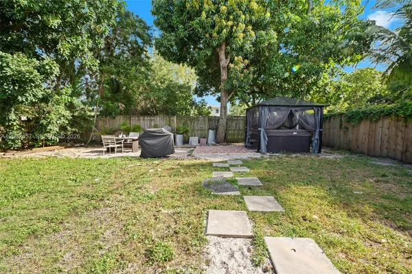 $500,000 | 2410 Jackson Street, Hollywood, FL 33020