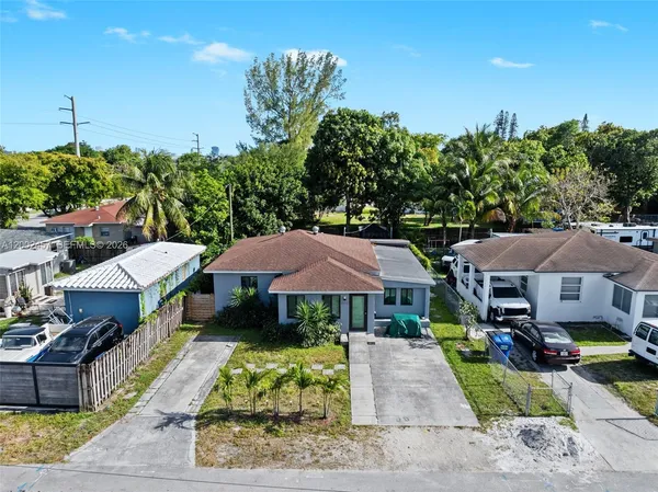 $500,000 | 2410 Jackson Street, Hollywood, FL 33020