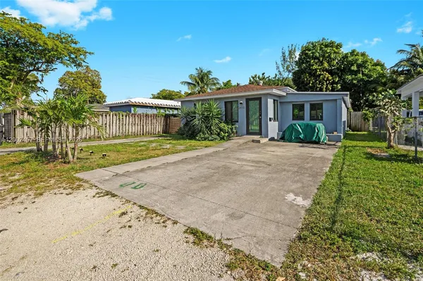 $500,000 | 2410 Jackson Street, Hollywood, FL 33020