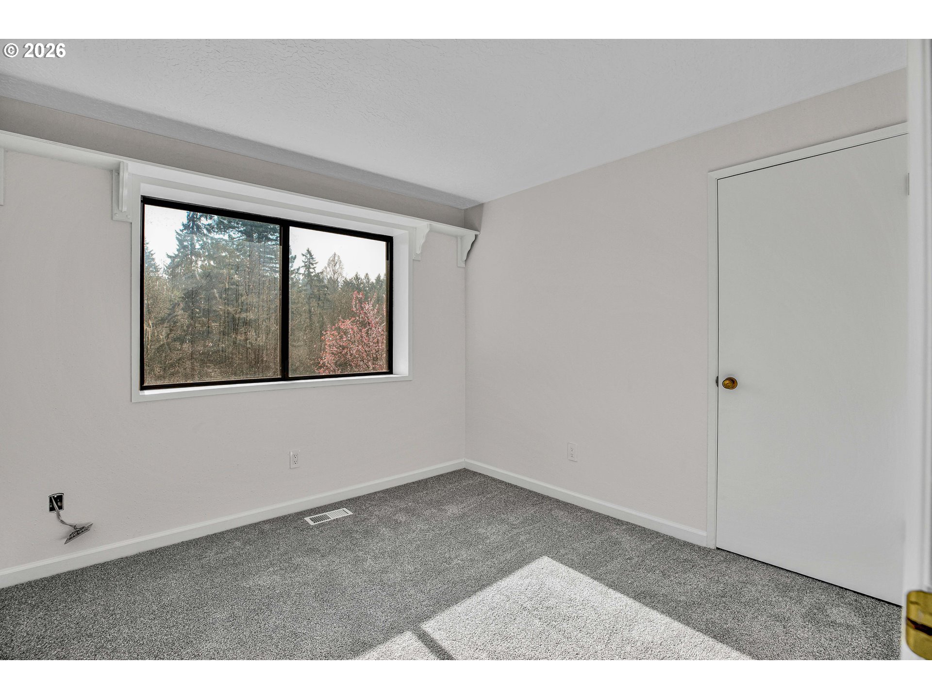 15005 Southwest 150th Court Beaverton, OR 97007 - Photo 13 of 27