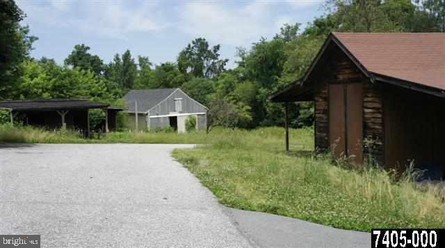 168 Lewis Road Windsor, PA 17366 - Photo 2 of 25