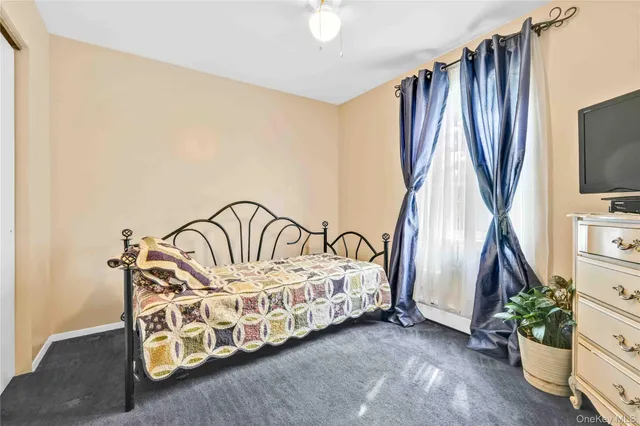 $980,000 | 402 Clinton Avenue, Rockville Centre, NY 11570