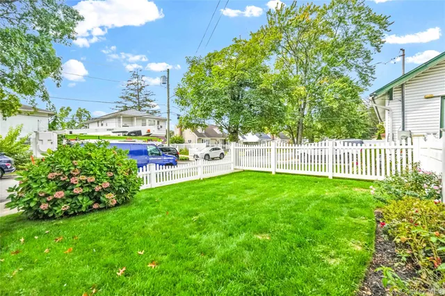 $980,000 | 402 Clinton Avenue, Rockville Centre, NY 11570