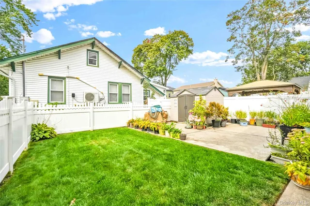 $980,000 | 402 Clinton Avenue, Rockville Centre, NY 11570