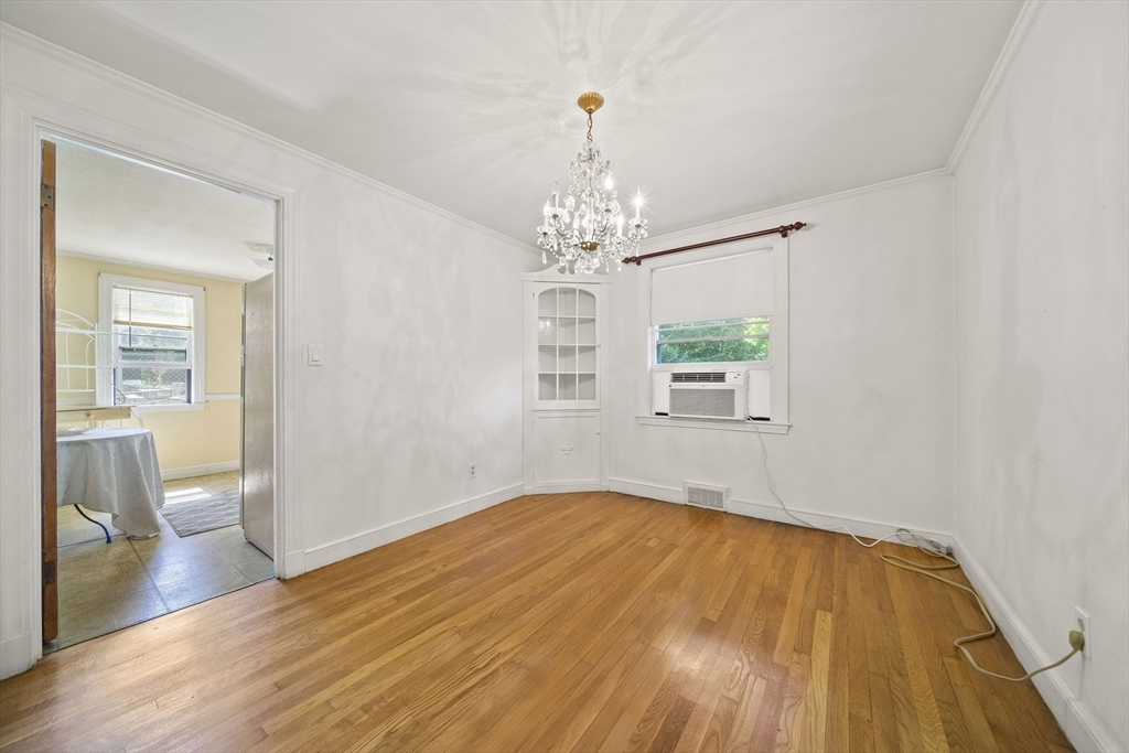 356 Shaw Street Braintree, MA 02184 - Photo 11 of 37