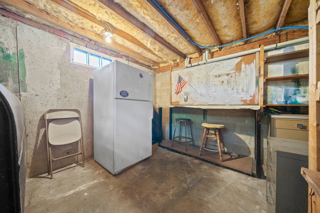 356 Shaw Street Braintree, MA 02184 - Photo 23 of 37