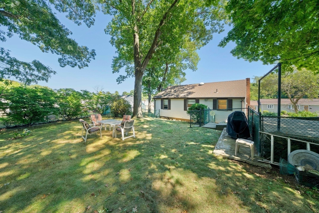 356 Shaw Street Braintree, MA 02184 - Photo 31 of 37