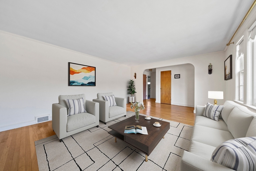 356 Shaw Street Braintree, MA 02184 - Photo 10 of 37