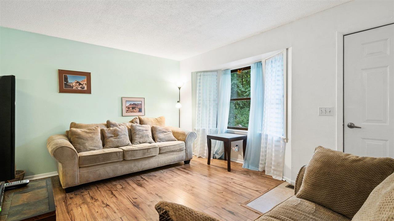 4194 Brammer Road Traverse City, MI 49685 - Photo 4 of 34 1891505-3.JPG