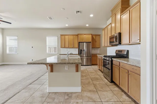 $2,800 | 1923 Amesbury Ct., Lathrop, CA 95330