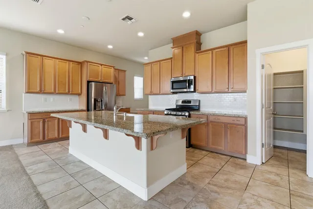 $2,800 | 1923 Amesbury Ct., Lathrop, CA 95330