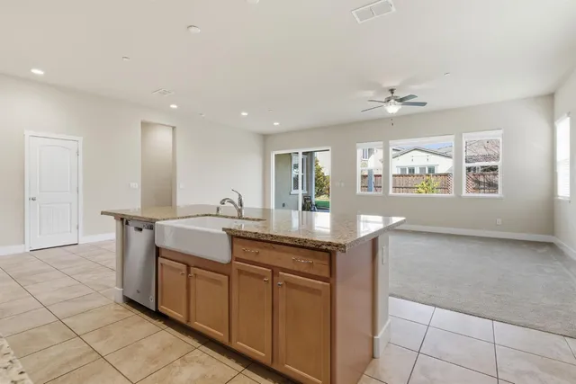 $2,800 | 1923 Amesbury Ct., Lathrop, CA 95330