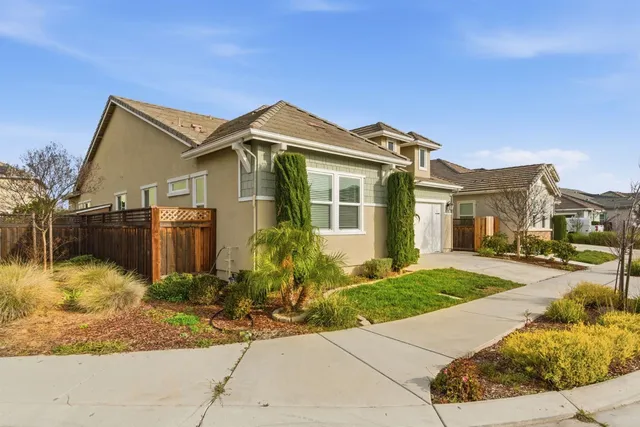 $2,800 | 1923 Amesbury Ct., Lathrop, CA 95330