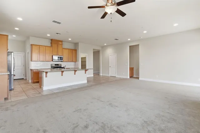 $2,800 | 1923 Amesbury Ct., Lathrop, CA 95330