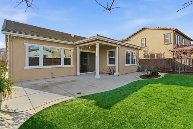 $2,800 | 1923 Amesbury Ct., Lathrop, CA 95330