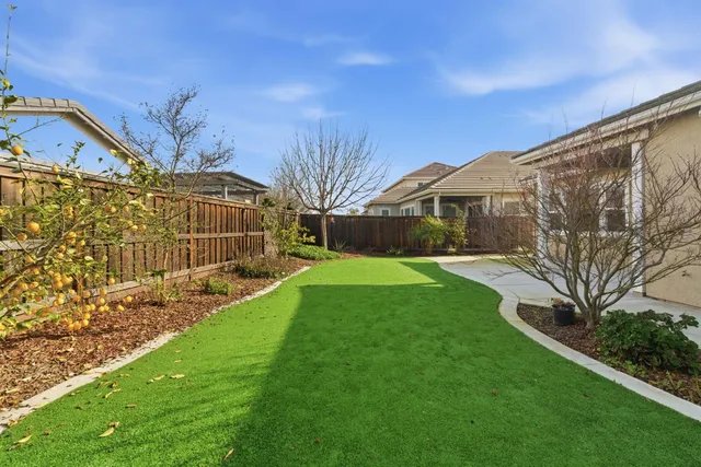 $2,800 | 1923 Amesbury Ct., Lathrop, CA 95330