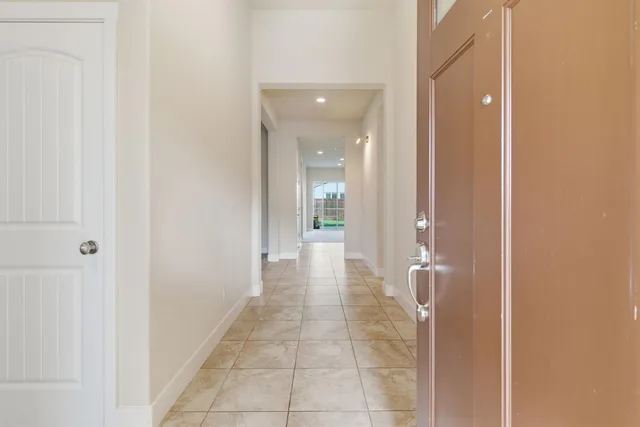 $2,800 | 1923 Amesbury Ct., Lathrop, CA 95330