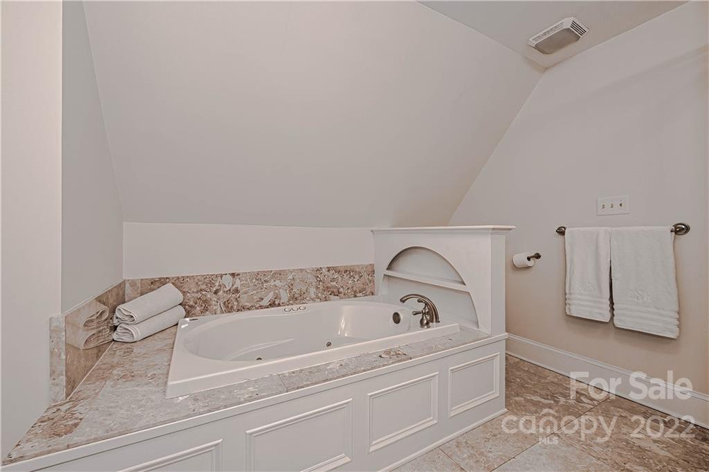 4120 Rotunda Road Charlotte, NC 28226 - Photo 31 of 48 Gallery Image 31