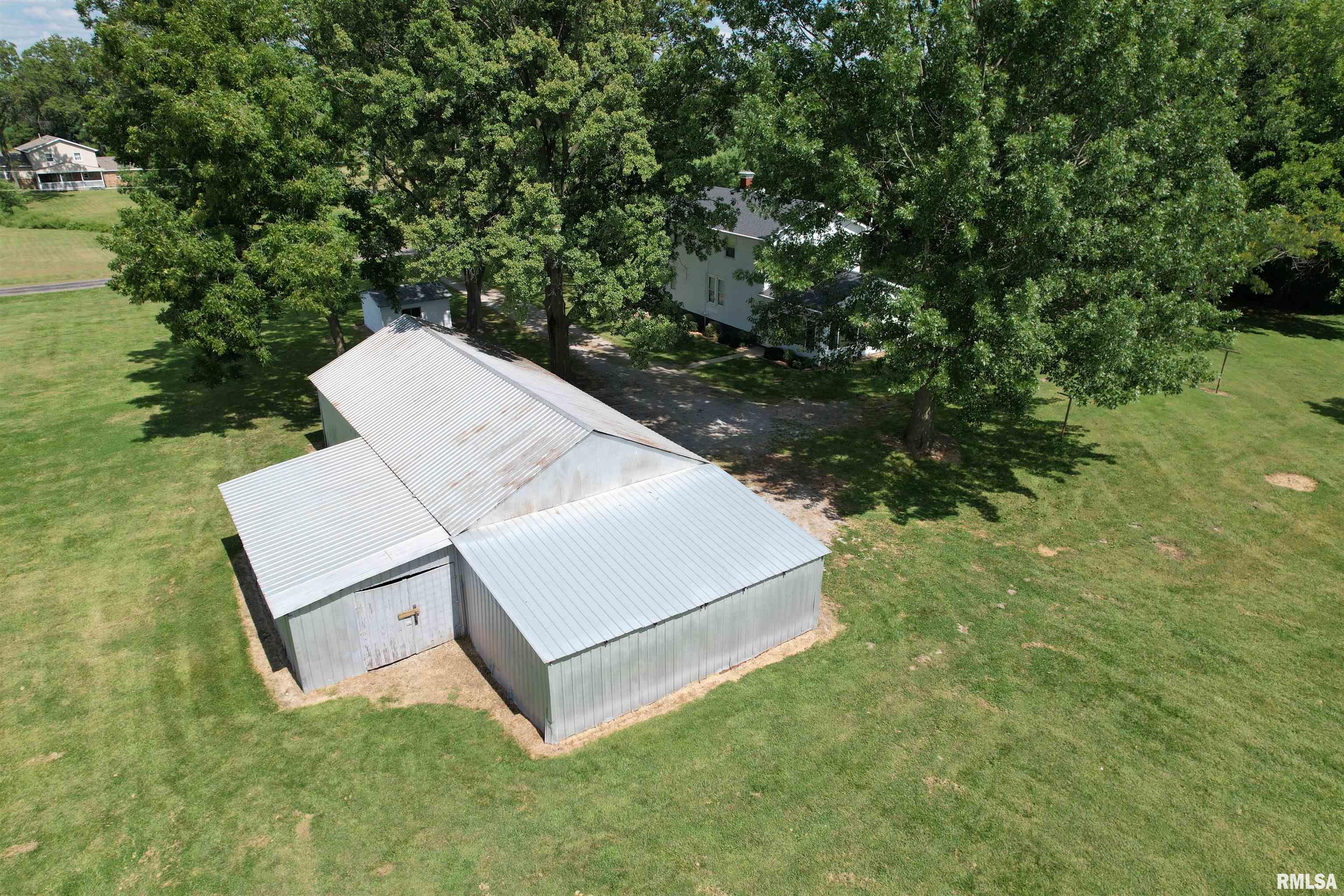 426 Trust Road Centralia, IL 62801 - Photo 20 of 75 Gallery Image 20